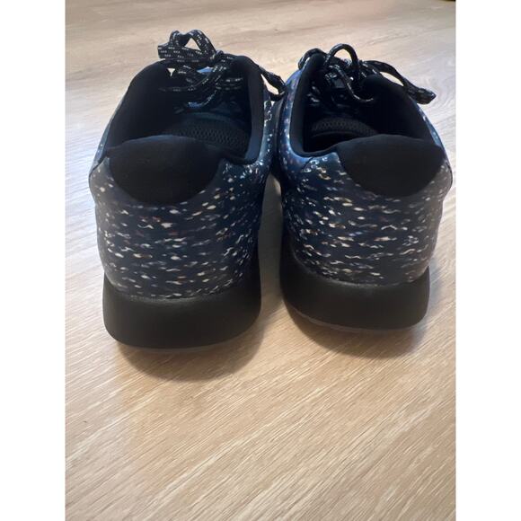 TRAQ Intent Plethora size 38 US 7.5 Black Sneaker Lace-up Athletic - Picture 4 of 6